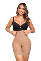 Panty tipo short con realce natural y cierre perineal color piel
Panty Ultrainvisible talla alta con encaje siliconado y tanga incluida
Panty moldeador cómodo y discreto con efecto invisible bajo la ropa
