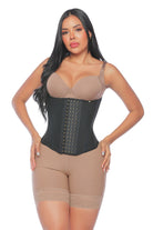 '- Cinturilla SMI2027 con efecto reloj de arena y ajuste de 4 niveles
- Vista frontal de cinturilla moldeadora con doble refuerzo y varillas
- Detalle de placa decorativa y costuras reforzadas en la SMI2027
