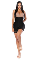 Panty tipo short con realce natural y cierre perineal color piel
Panty Ultrainvisible talla alta con encaje siliconado y tanga incluida
Panty moldeador cómodo y discreto con efecto invisible bajo la ropa
