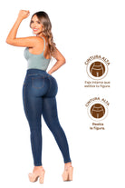 jean skinny con levanta cola, jean con cintura alta que moldea, pantalón que realza glúteos, jean con botones y bolsillos cómodos, jean con pretina en forma de corazón, jean que ajusta sin apretar