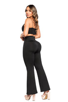 '- Legging SMI0092 negro con faja interna y bota campana
- Vista posterior con pretina en forma de corazón
- Legging moldeador de tiro alto con efecto lifting invisible
