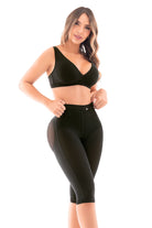 '- Panty largo SMI04002 Ultrainvisible con realce natural
- Vista posterior del panty SMI04002 sin costuras en glúteos
- Detalle de encaje en piernas y control de muslos del panty SMI04002
