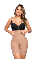 '- Panty tipo short SMI04004 DISCRETA con realce natural
- Vista posterior del panty Ultrainvisible SMI04004 con cierre perineal
- Detalle de talle alto, encaje siliconado y ajuste anatómico del SMI04004
