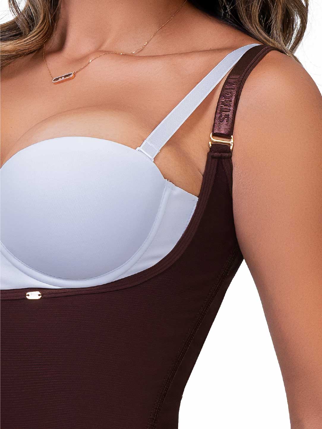 Detalle de ajuste Faja SMI7086 Brown STAGMI