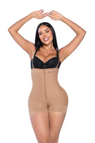 Faja Ultrainvisible strapless Stagmi SMI7151 con cierre frontal, soporte lateral y realce de glúteos – Tanga incluida y cierre perineal